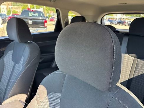 Used 2022 Kia Sorento LX image 19