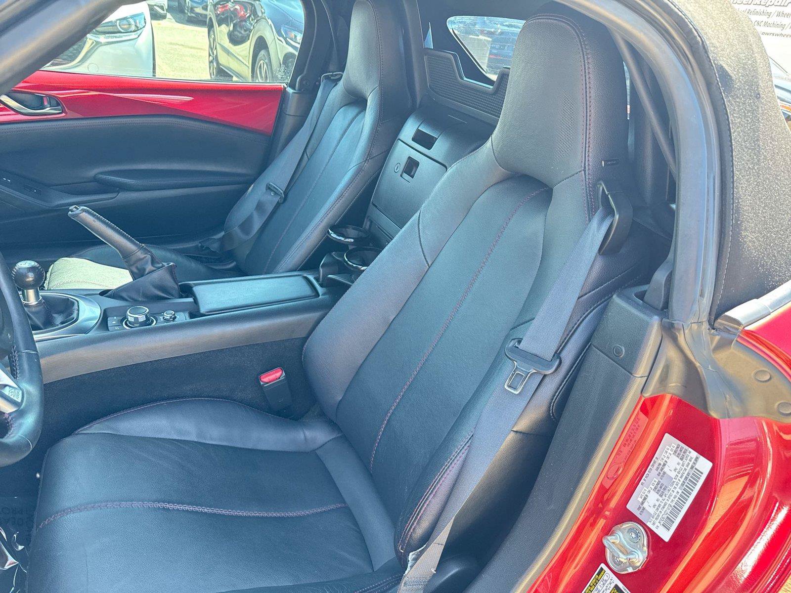 Used 2016 MAZDA MX-5 Miata Grand Touring RWD image 3