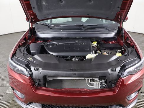 Used 2021 Jeep Cherokee Latitude Lux w/ Mopar Interior Package image 17