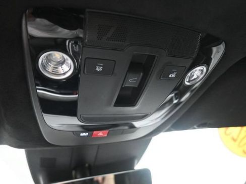 Used 2025 Kia Sorento SX Prestige AWD/4WD image 24