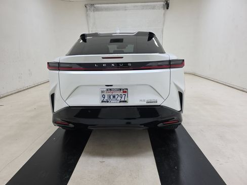 Used 2023 Lexus RZ 450e Premium w/ Technology Package AWD/4WD image 8