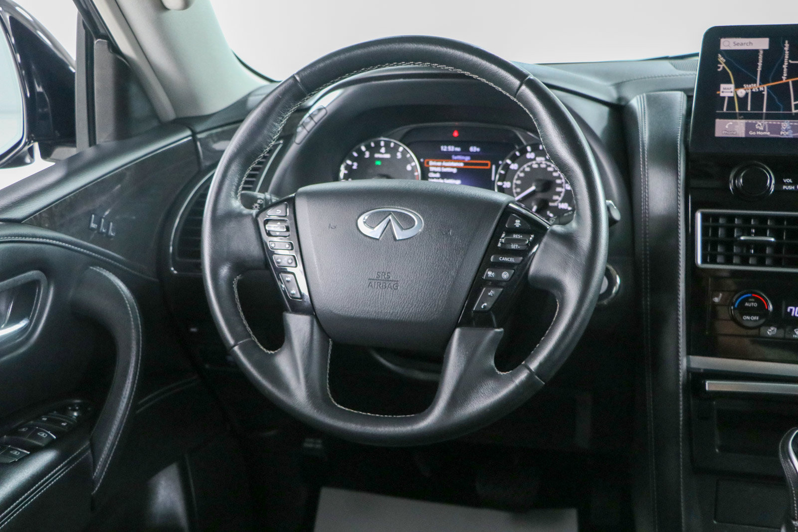 Used 2023 INFINITI QX80 Luxe w/ Cargo Package RWD image 13