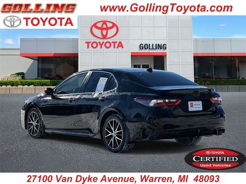 Certified 2024 Toyota Camry SE image 4