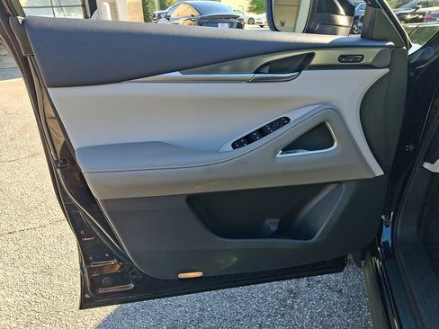 Used 2027 INFINITI QX60 Luxe w/ Cargo Package AWD/4WD image 12