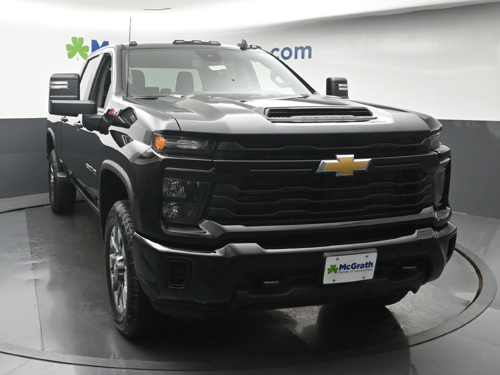 New 2026 Chevrolet Silverado 2500 Custom w/ Custom Value Package AWD/4WD image 5