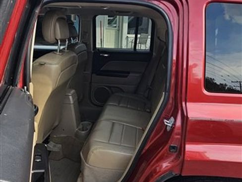 Used 2014 Jeep Patriot High Altitude image 9