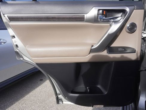 Used 2023 Lexus GX 460 Luxury image 28