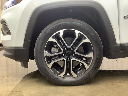Used 2023 Jeep Compass Limited AWD/4WD image 23