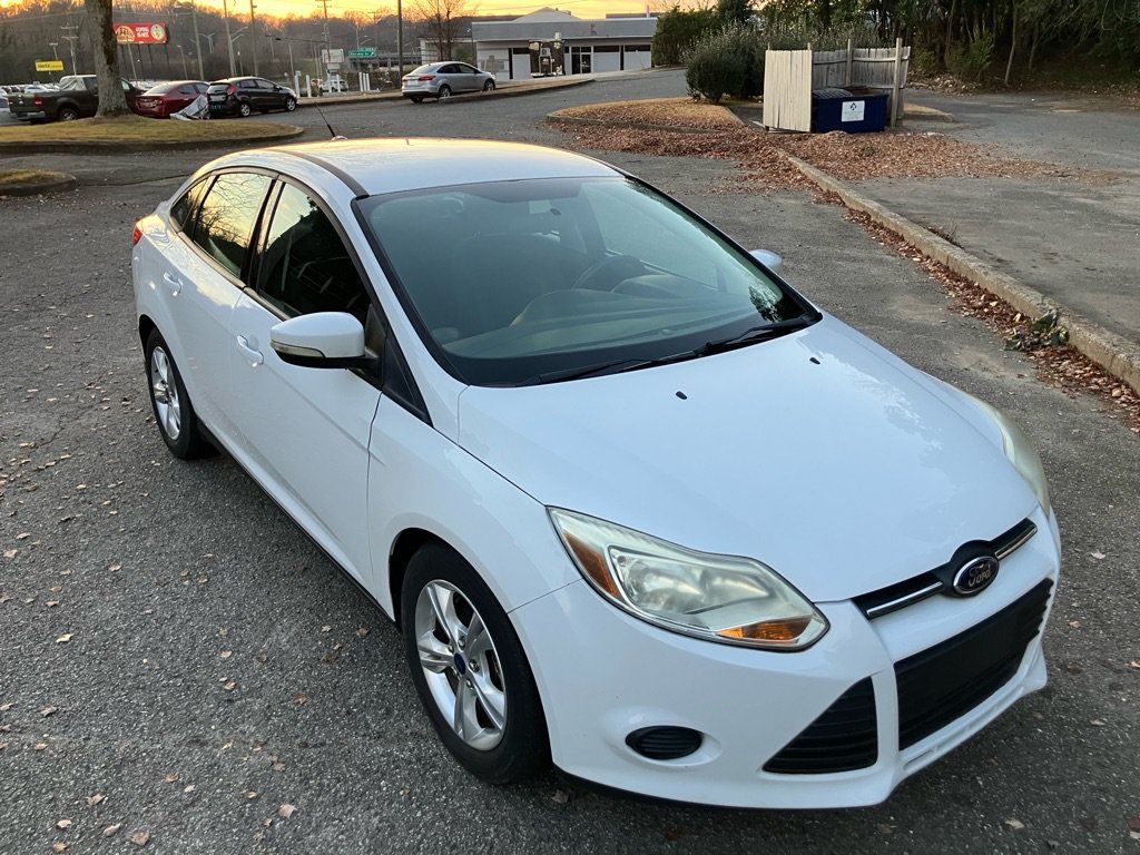 Used 2014 Ford Focus SE FWD image 3