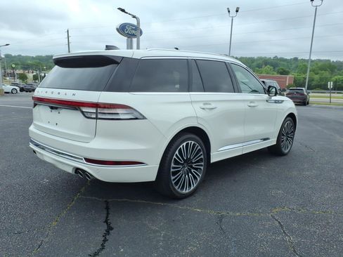 Used 2025 Lincoln Aviator Black Label AWD/4WD image 9