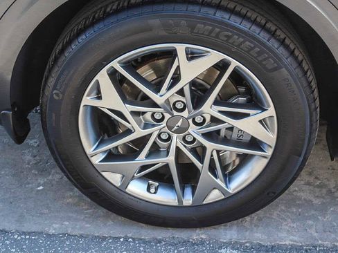 Used 2023 Genesis GV70 2.5T w/ Select Package image 8