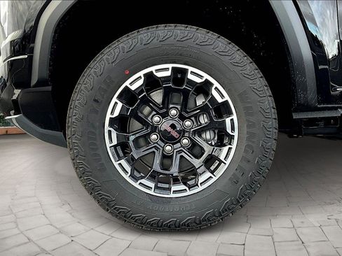 New 2026 GMC Canyon AT4 w/ Technology Plus Package image 12