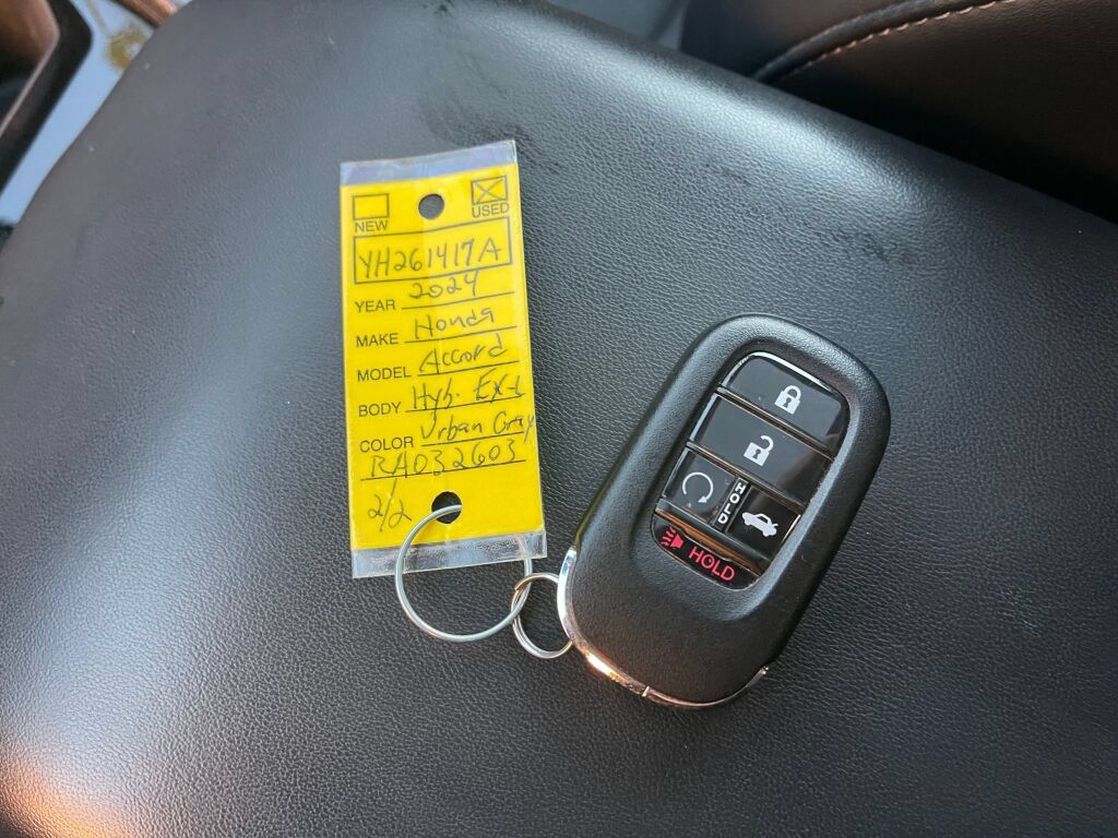 Used 2024 Honda Accord EX-L image 4