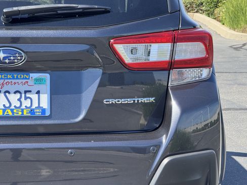 Used 2019 Subaru Crosstrek 2.0i Limited w/ Moonroof Package w/Navigation AWD/4WD image 8