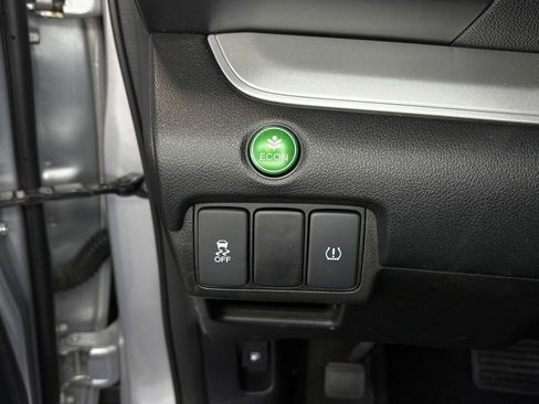 Used 2016 Honda CR-V LX image 18