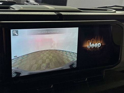 New 2025 Jeep Gladiator Willys image 17