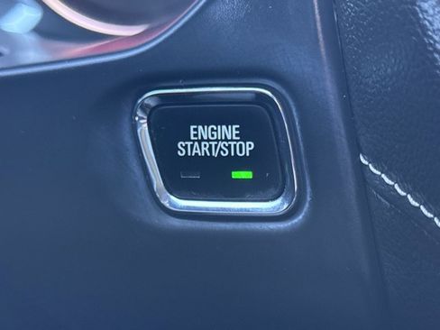 Used 2023 GMC Acadia SLE w/ Driver Convenience Package image 25