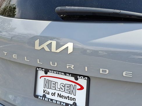 Certified 2023 Kia Telluride EX X-Line AWD/4WD image 16