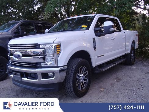 Used 2019 Ford F250 Lariat w/ Lariat Ultimate Package AWD/4WD image 3