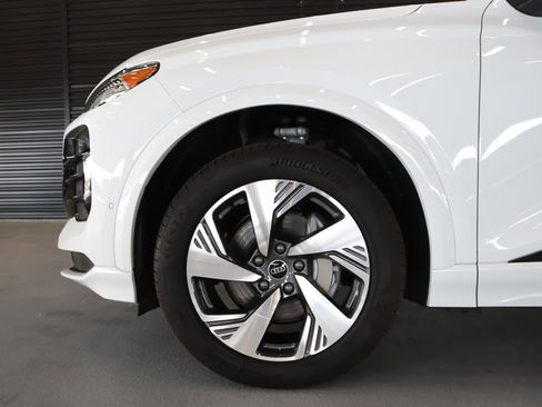 Certified 2025 Audi Q6 e-tron Premium Plus w/ Premium Plus AWD/4WD image 5