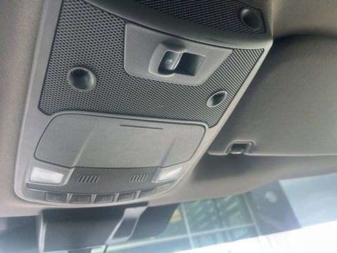 Used 2020 Ford F150 Lariat image 27