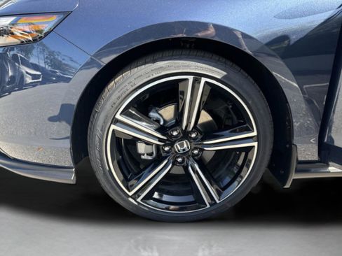 Used 2026 Honda Accord SE image 31