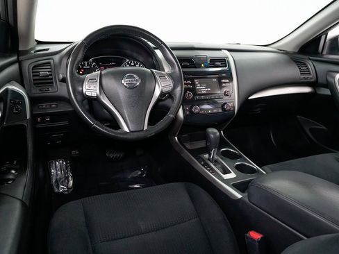 Used 2015 Nissan Altima 2.5 SV image 6