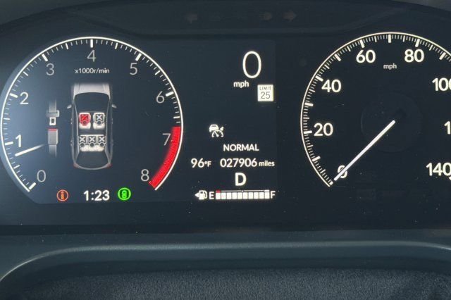Certified 2024 Honda HR-V LX image 32