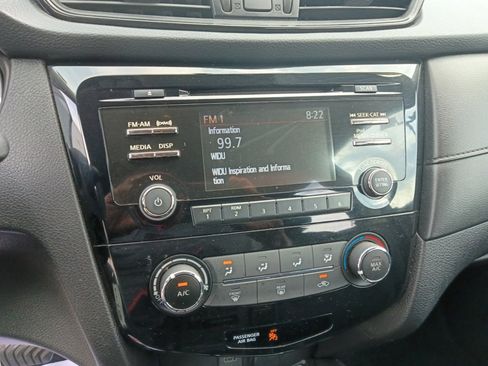 Used 2017 Nissan Rogue S AWD/4WD image 21