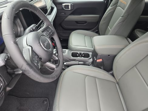 New 2026 Jeep Gladiator Mojave AWD/4WD image 11