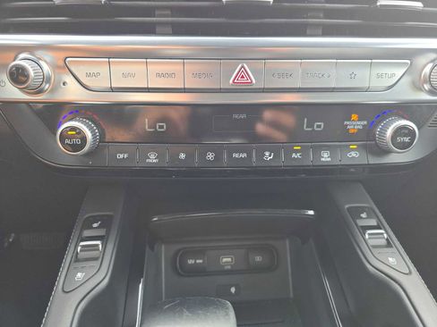 Used 2021 Kia Telluride EX w/ EX Premium Package image 28