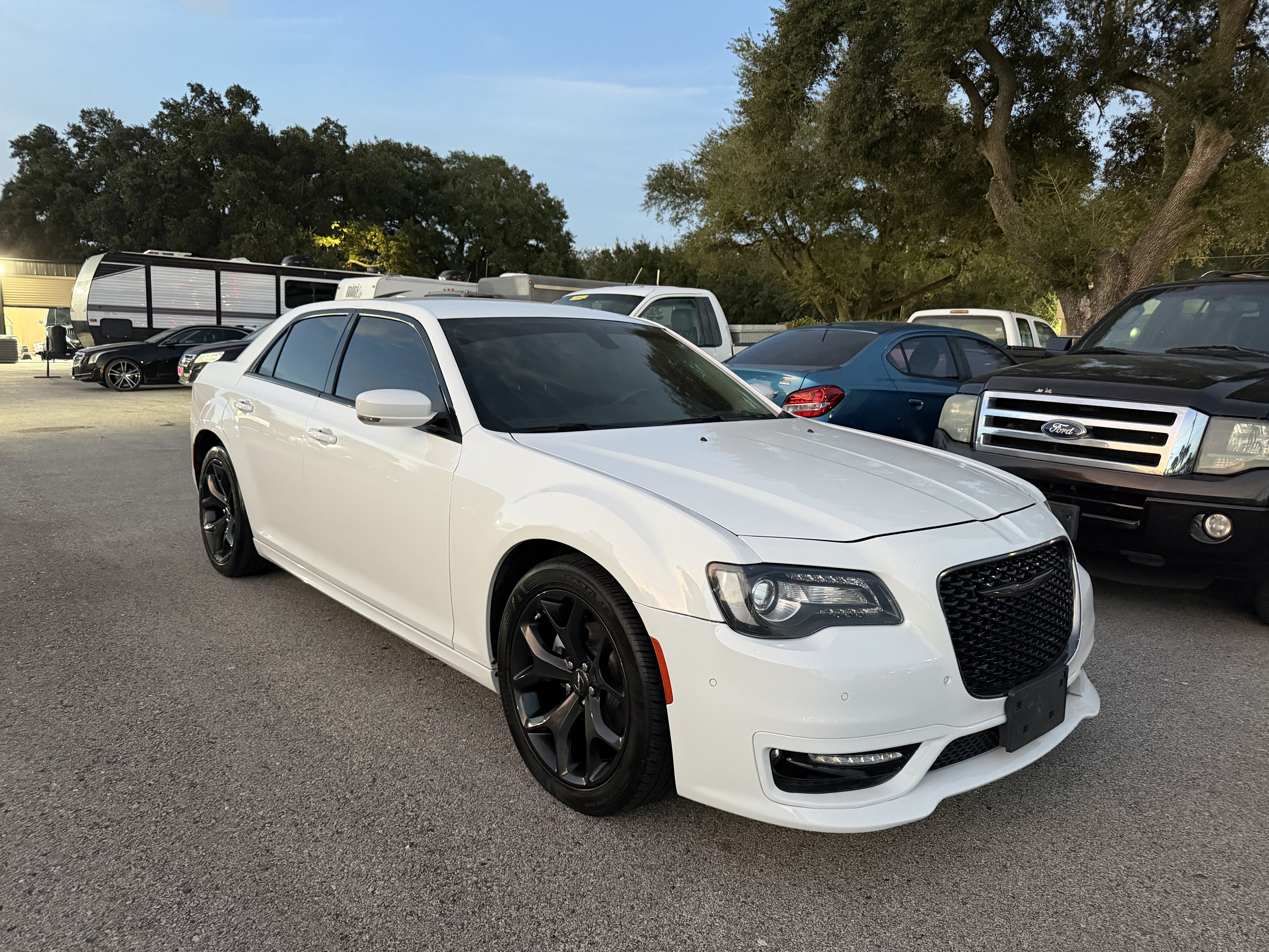 Used 2022 Chrysler 300 Touring L w/ Comfort Group RWD image 34