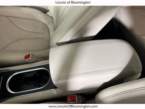 Used 2019 Lincoln MKC Reserve image 31