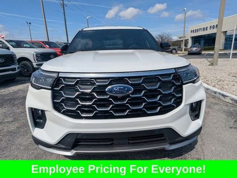 New 2026 Ford Explorer Platinum RWD image 9