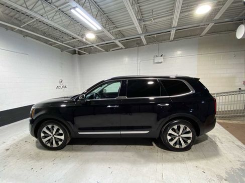 Used 2021 Kia Telluride S image 3
