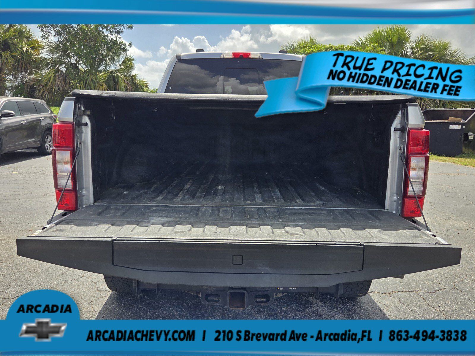Used 2022 Ford F350 Lariat w/ Tremor Off-Road Package AWD/4WD image 14