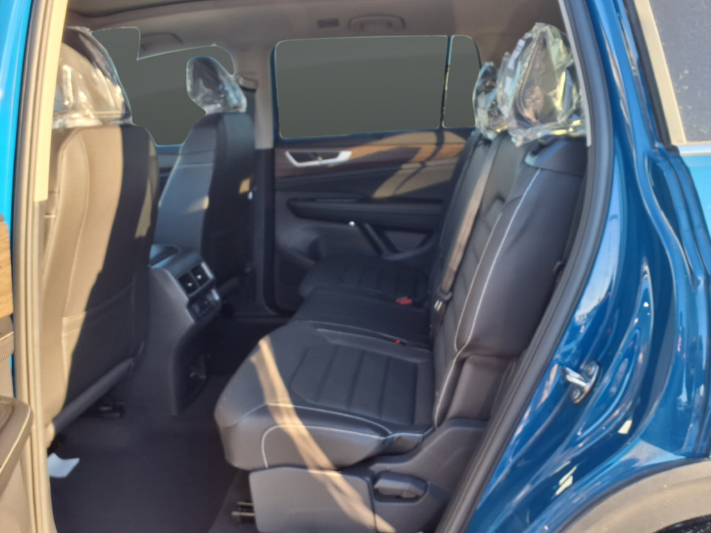 Used 2026 Volkswagen Atlas SEL AWD/4WD image 15