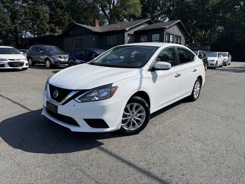 Used 2019 Nissan Sentra SV FWD image 1