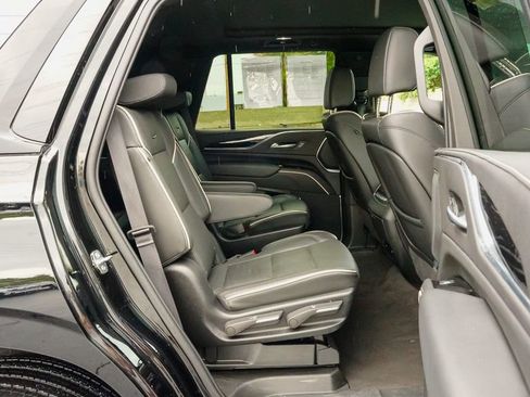 Certified 2024 Cadillac Escalade Sport image 10