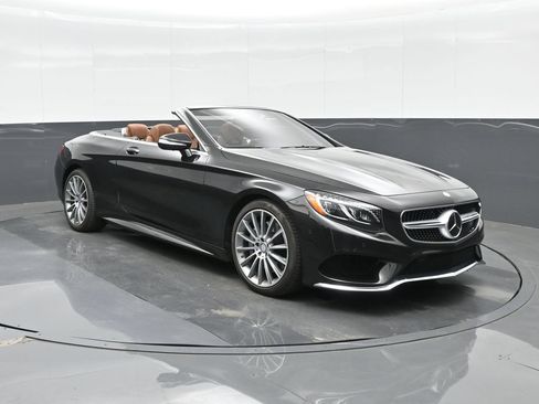 Used 2017 Mercedes-Benz S 550 Cabriolet image 11