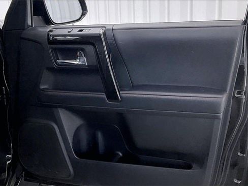 Used 2020 Toyota 4Runner TRD Off-Road Premium w/ Moonroof Package image 22