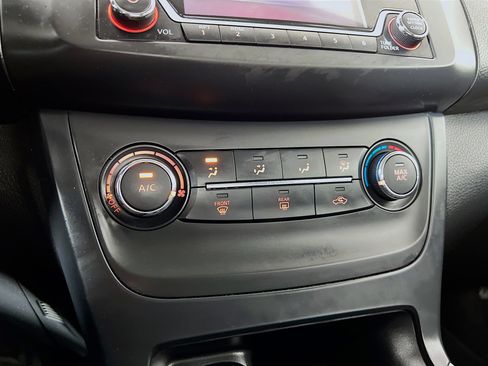 Used 2018 Nissan Sentra S w/ S Midnight Style Package FWD image 16