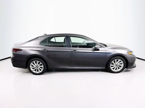 Used 2023 Toyota Camry LE image 9