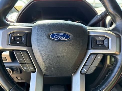 Used 2022 Ford F250 Platinum w/ FX4 Off-Road Package image 29