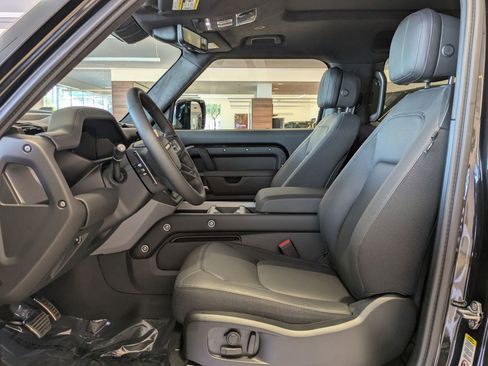 New 2026 Land Rover Defender 90 V8 AWD/4WD image 14