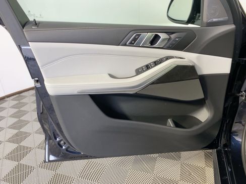 Certified 2024 BMW X5 sDrive40i w/ M Sport Package image 21