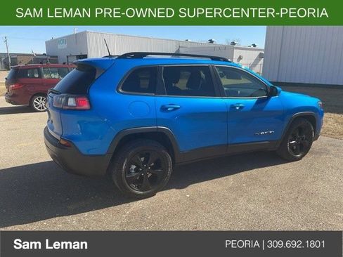 Used 2021 Jeep Cherokee Latitude Plus FWD image 5
