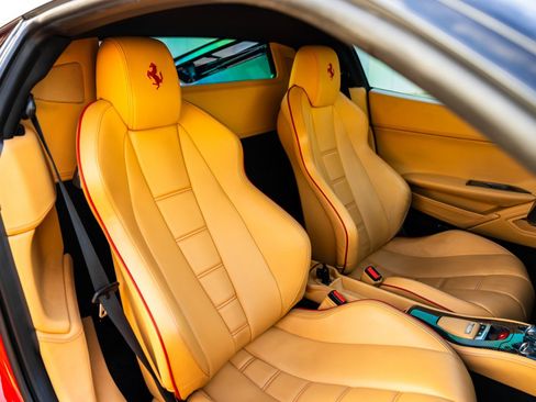 Used 2012 Ferrari 458 Italia Coupe RWD image 20