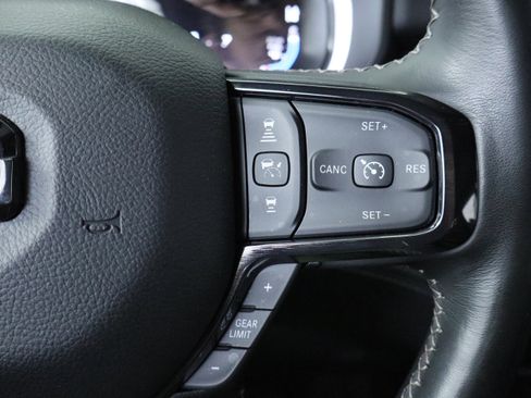 Used 2023 RAM 1500 Limited AWD/4WD image 17