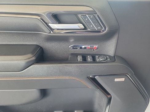 Used 2023 GMC Sierra 1500 AT4 AWD/4WD image 19